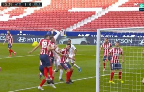 开云应用-费利佩手球该不该判点？名哨：不是点球，VAR管太宽